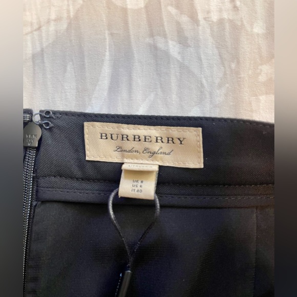 Burberry London England 100% MIDI Wool Skirt - Picture 3 of 14